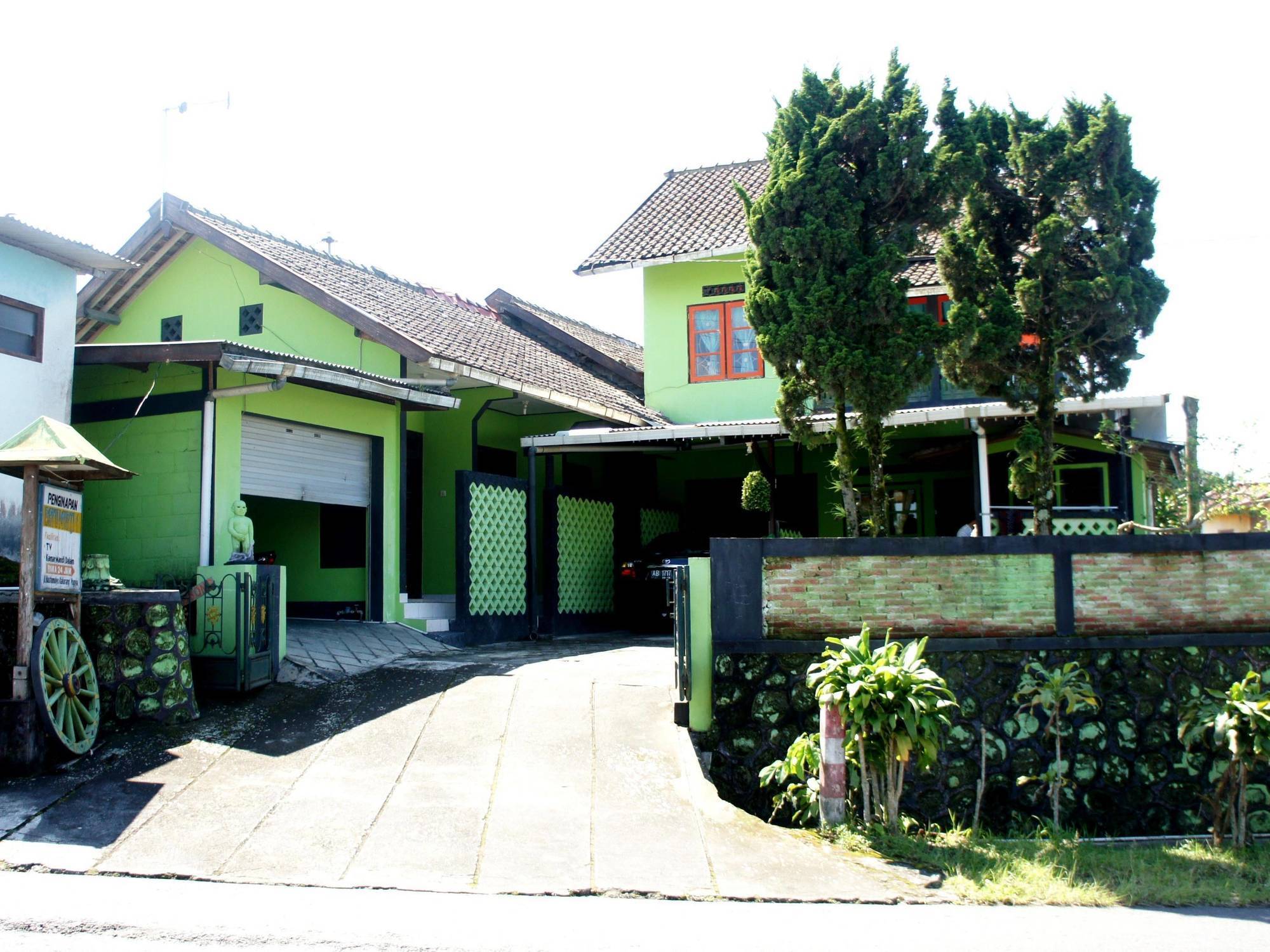 Bayu Murti Homestay 요그야카르타 외부 사진